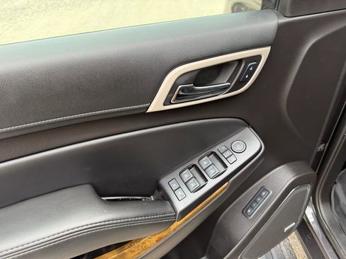 Used 2016 GMC Yukon Denali w/ Open Road Package image 12