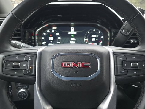 Used 2024 GMC Sierra 1500 SLT image 29