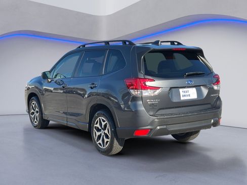 Used 2023 Subaru Forester Premium w/ Popular Package #1 image 10