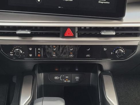 New 2026 Kia Sorento LX FWD image 17