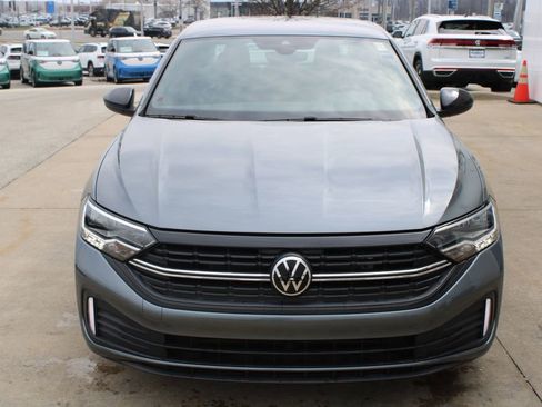 Certified 2024 Volkswagen Jetta Sport image 2