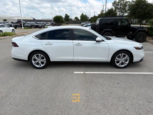 Used 2025 Honda Accord LX image 6