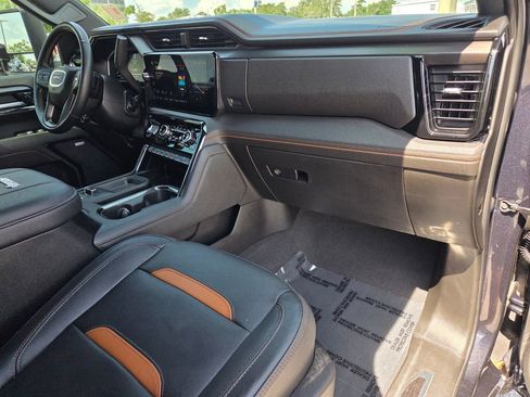Certified 2024 GMC Sierra 2500 AT4 AWD/4WD image 17