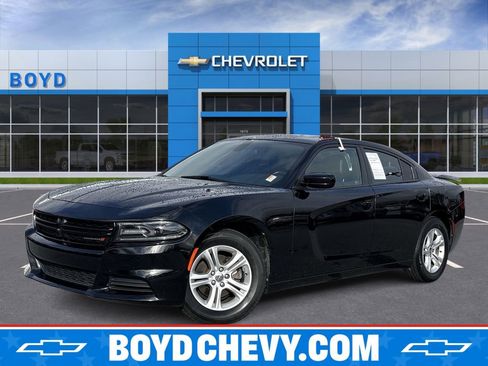 Used 2020 Dodge Charger SXT w/ Leather Interior Group image 1
