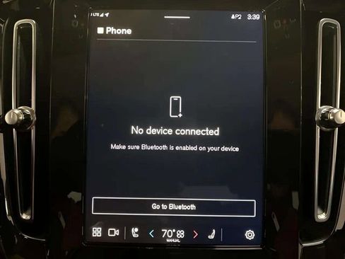 Used 2025 Volvo XC40 B5 Plus image 39