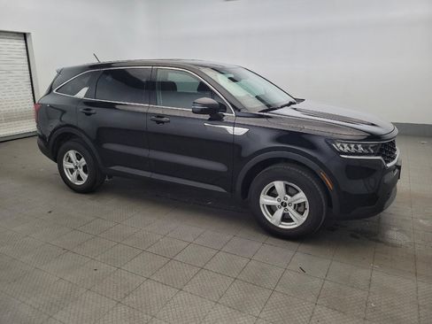 Used 2022 Kia Sorento LX AWD/4WD image 11