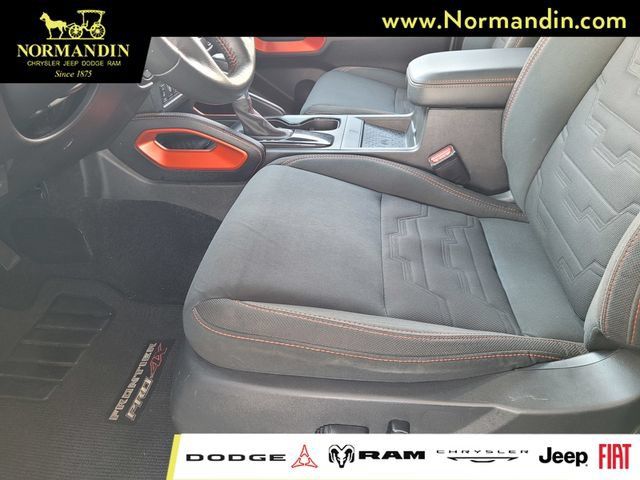 Used 2024 Nissan Frontier PRO-4X w/ Pro Convenience Package AWD/4WD image 17