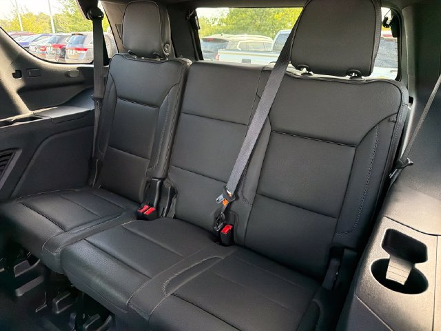 Used 2021 GMC Yukon Denali w/ Denali Premium Package AWD/4WD image 23