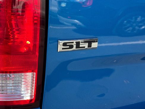 Used 2022 RAM 1500 Classic SLT image 30