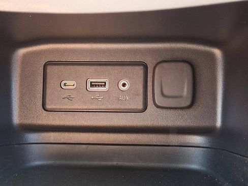 Certified 2023 Chevrolet Equinox LS w/ LS Convenience Package FWD image 25