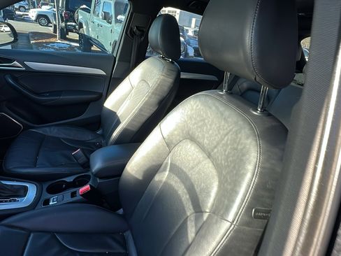 Used 2015 Audi Q3 2.0T Prestige image 17