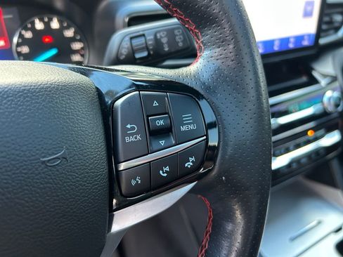 Used 2023 Ford Explorer ST-Line AWD/4WD image 19