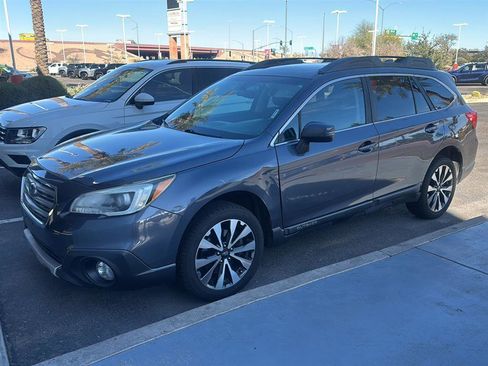 Used 2017 Subaru Outback 2.5i Limited image 2