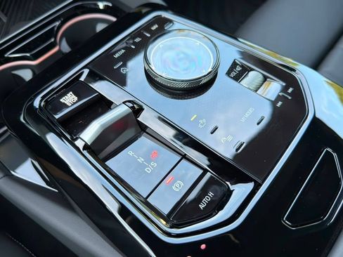 New 2027 BMW 530i xDrive w/ M Sport Package AWD/4WD image 21