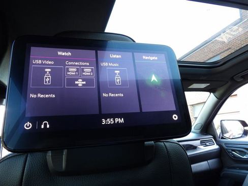 Used 2021 GMC Yukon XL Denali w/ Denali Premium Package image 21