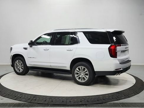 Used 2025 GMC Yukon Denali RWD image 5