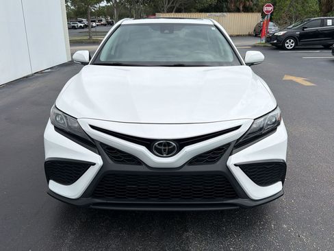 Used 2024 Toyota Camry SE FWD image 6