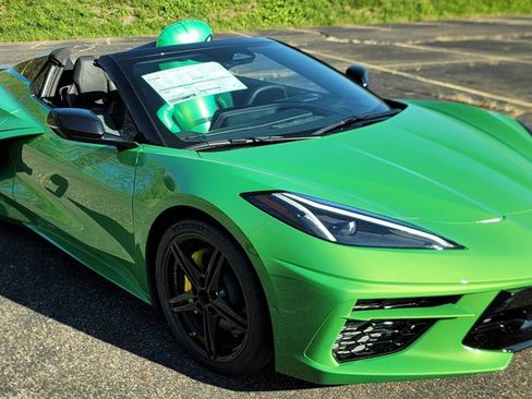 New 2026 Chevrolet Corvette Stingray Preferred Conv RWD image 2