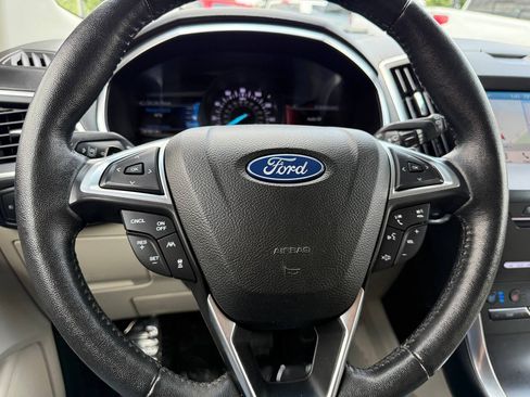 Used 2019 Ford Edge Titanium w/ Equipment Group 301A AWD/4WD image 12