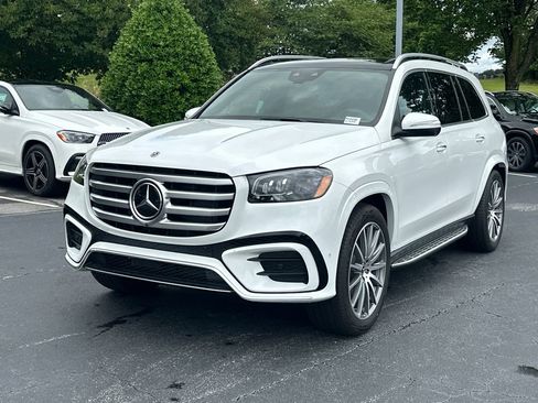 New 2026 Mercedes-Benz GLS 580 4MATIC image 3