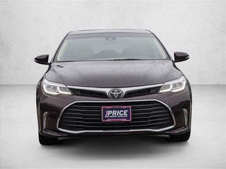 Used 2017 Toyota Avalon Touring video 2