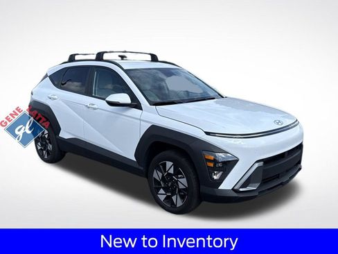 Used 2024 Hyundai Kona SEL AWD/4WD image 1