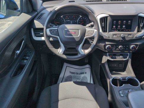 Used 2024 GMC Terrain SLE w/ Driver Convenience Package FWD image 13