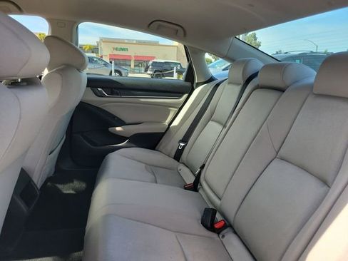 Used 2018 Honda Accord LX image 11