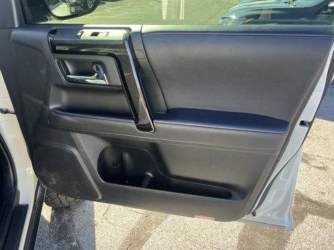 Used 2023 Toyota 4Runner TRD Off-Road Premium image 14