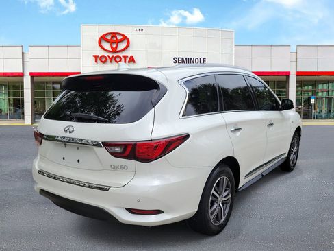 Used 2019 INFINITI QX60 Luxe w/ Essential Package image 3