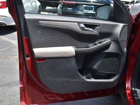 Used 2020 Ford Escape SE AWD/4WD image 12
