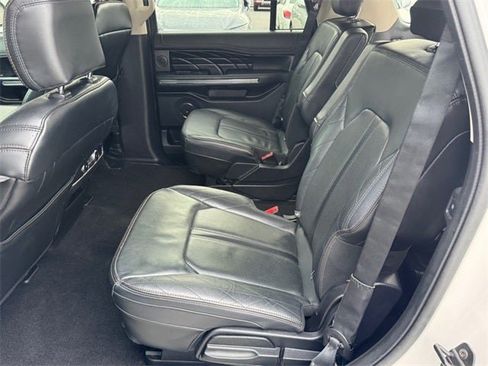 Used 2019 Ford Expedition Platinum image 10