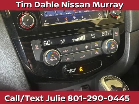 Used 2019 Nissan Rogue SV AWD/4WD image 29