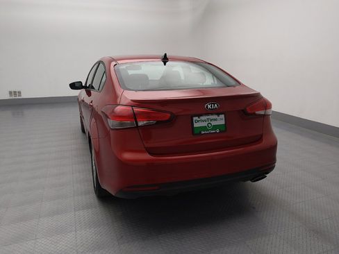Used 2017 Kia Forte S image 6