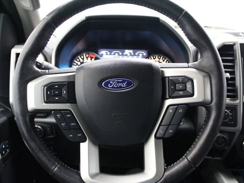 Used 2018 Ford F150 Lariat w/ Equipment Group 502A Luxury AWD/4WD image 30