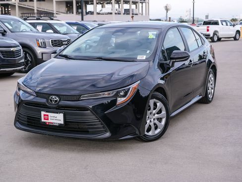 Certified 2024 Toyota Corolla LE FWD image 1