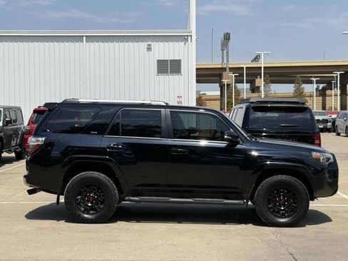 Used 2023 Toyota 4Runner SR5 Premium w/ Moonroof Package AWD/4WD image 3
