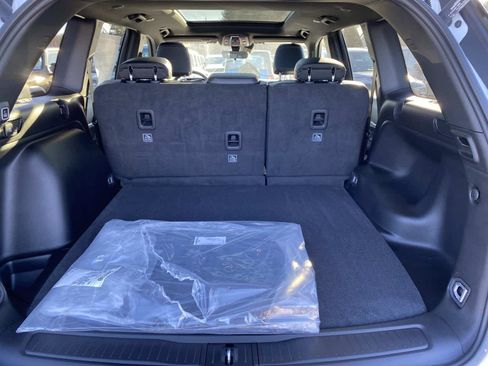 New 2025 Jeep Grand Cherokee Limited image 5