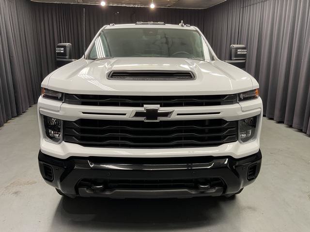 Used 2025 Chevrolet Silverado 2500 Custom w/ Custom Value Package AWD/4WD image 7