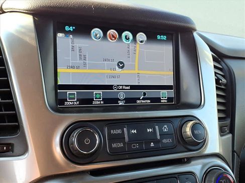 Used 2020 Chevrolet Suburban LT AWD/4WD image 14