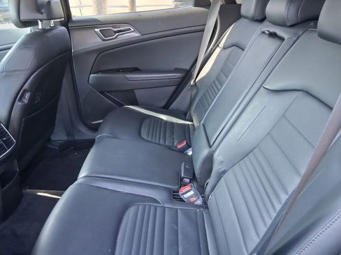 Used 2023 Kia Sportage SX image 11