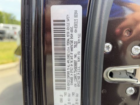 Used 2017 RAM 1500 Big Horn AWD/4WD image 38