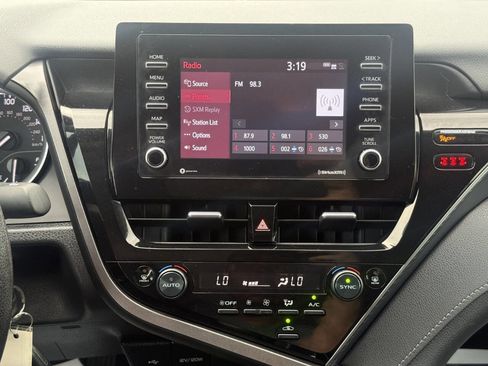 Used 2024 Toyota Camry LE image 17