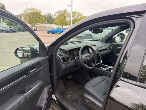 Used 2024 GMC Acadia Elevation w/ Black Edition FWD image 14