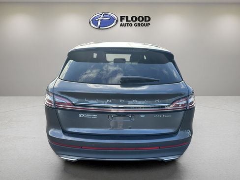 Used 2019 Lincoln Nautilus Select image 6