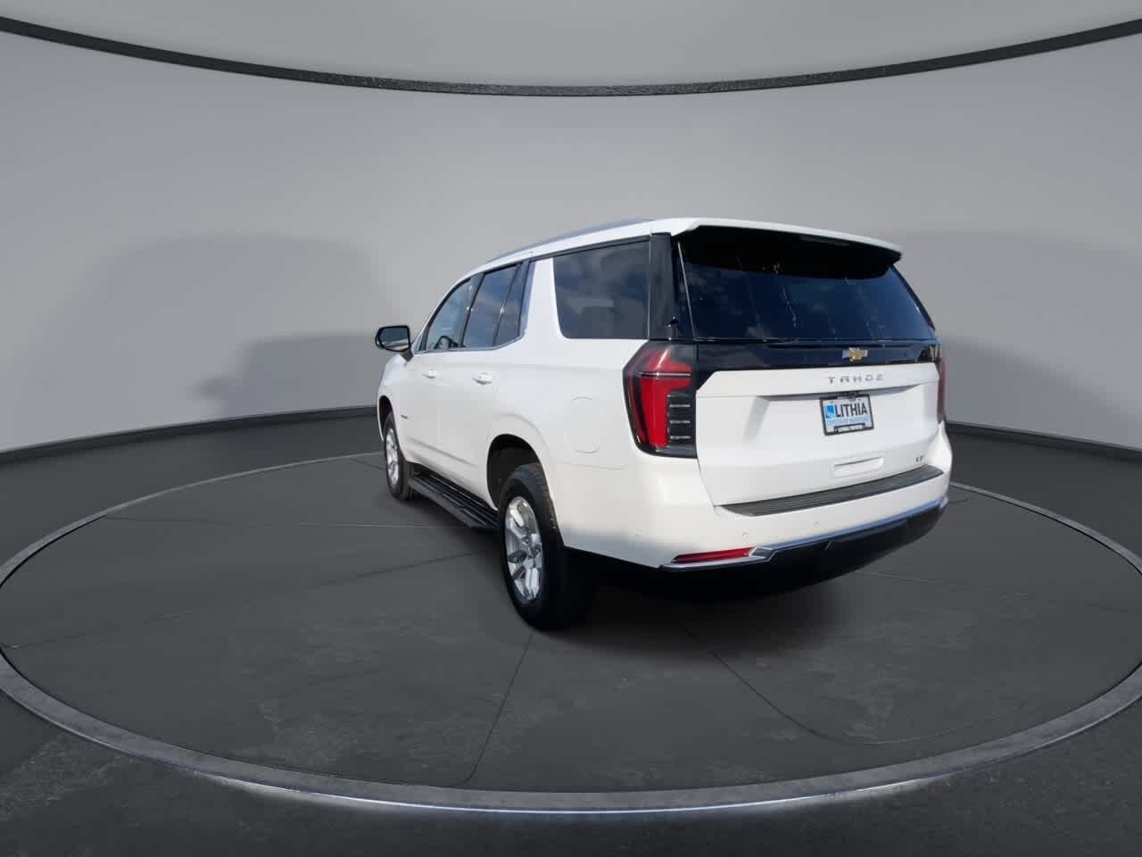 Used 2025 Chevrolet Tahoe LT AWD/4WD image 6