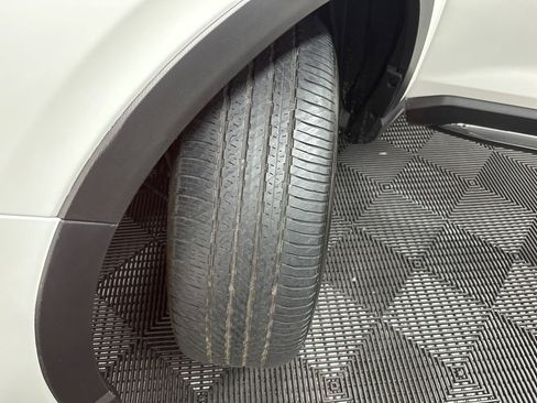 Used 2022 Subaru Ascent Touring image 49