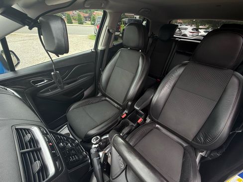 Used 2013 Buick Encore AWD image 18
