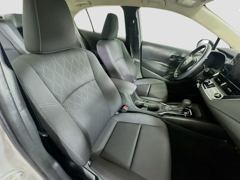 Used 2024 Toyota Corolla LE FWD image 30