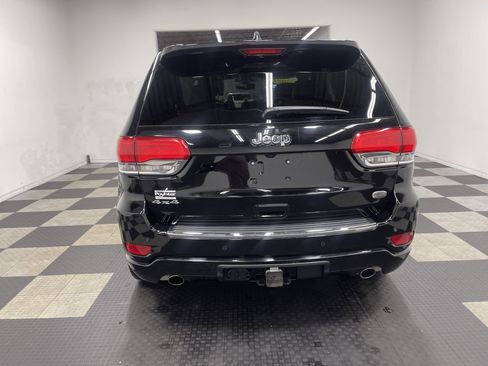 Used 2021 Jeep Grand Cherokee Overland image 3